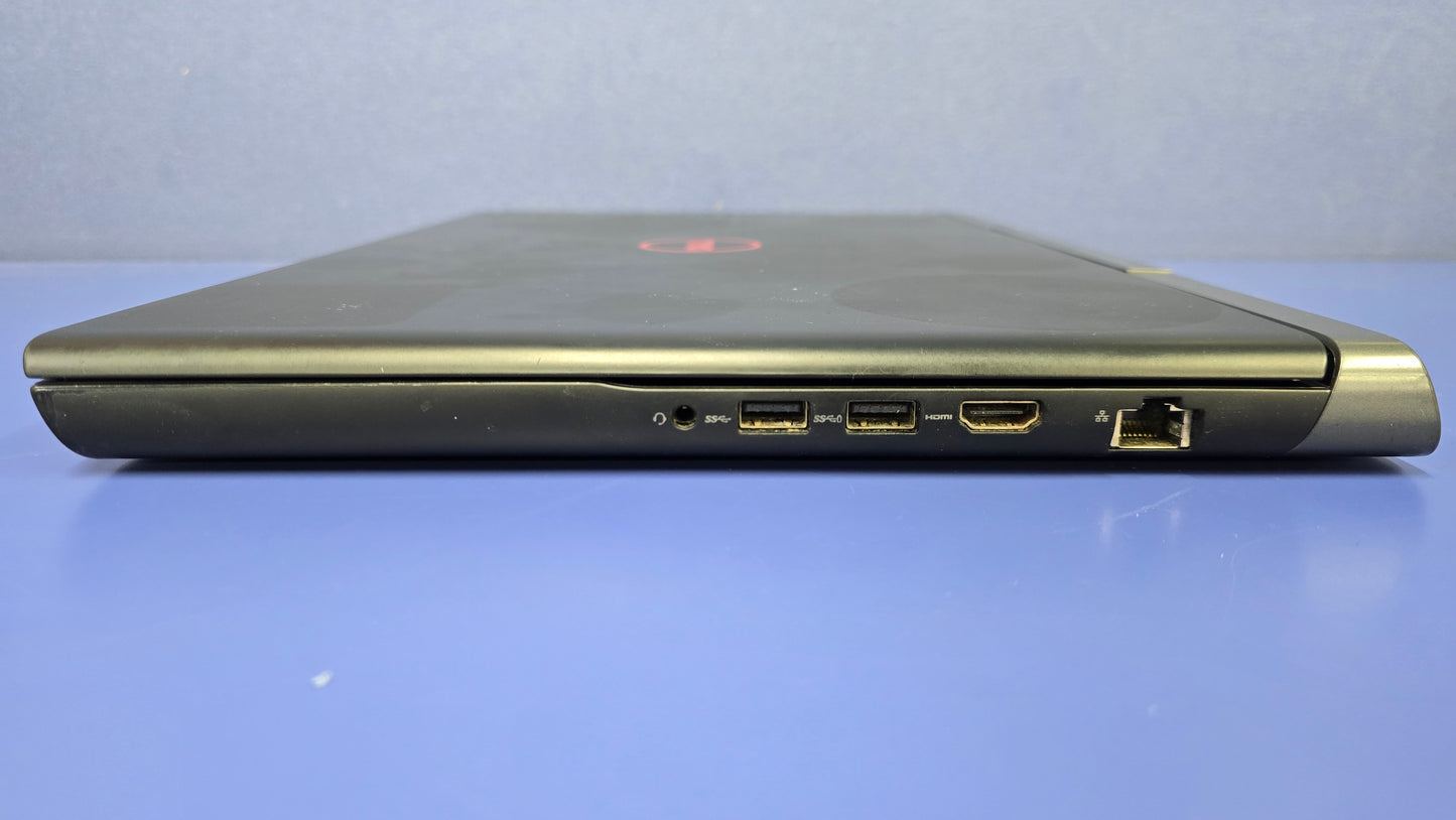 Dell Inspiron Gamer - i5 7th Gen - GTX 1050 Ti - 16GB RAM - 256GB SSD + 512GB HDD - 15.6" Full HD - Windows 11 Home