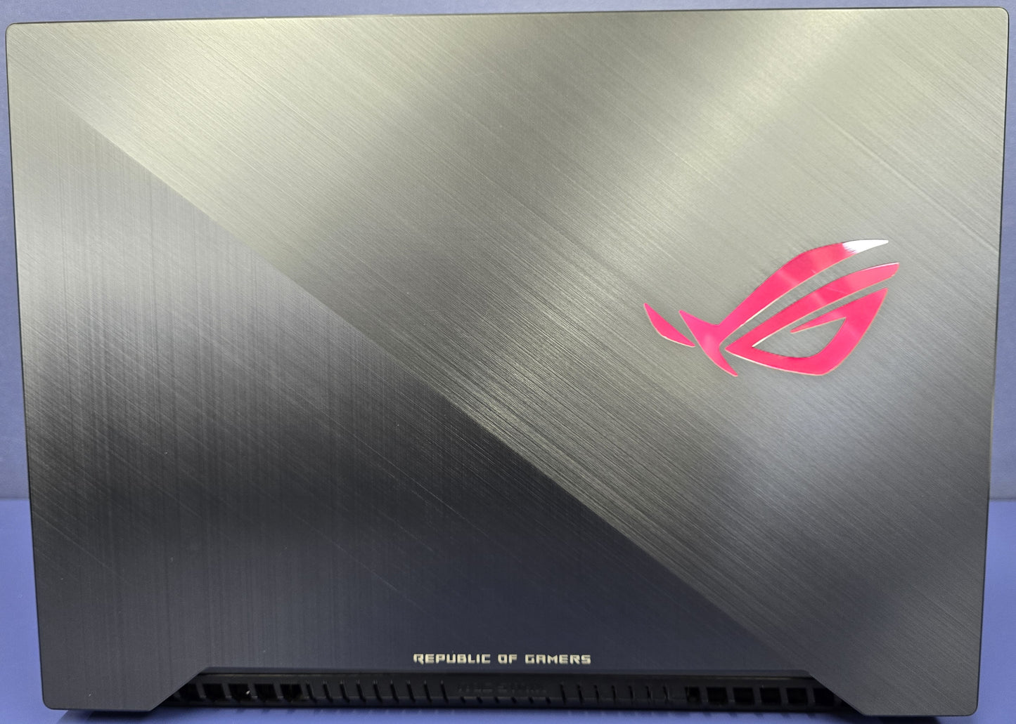 ASUS ROG STRIX - 15.6" RGB Lit Gaming Laptop - Nvidia GeForce GTX 1060 - i7 8th Gen - 16GB RAM - 512GB SSD - 15.6" Full HD 144Hz - Windows 11 Home