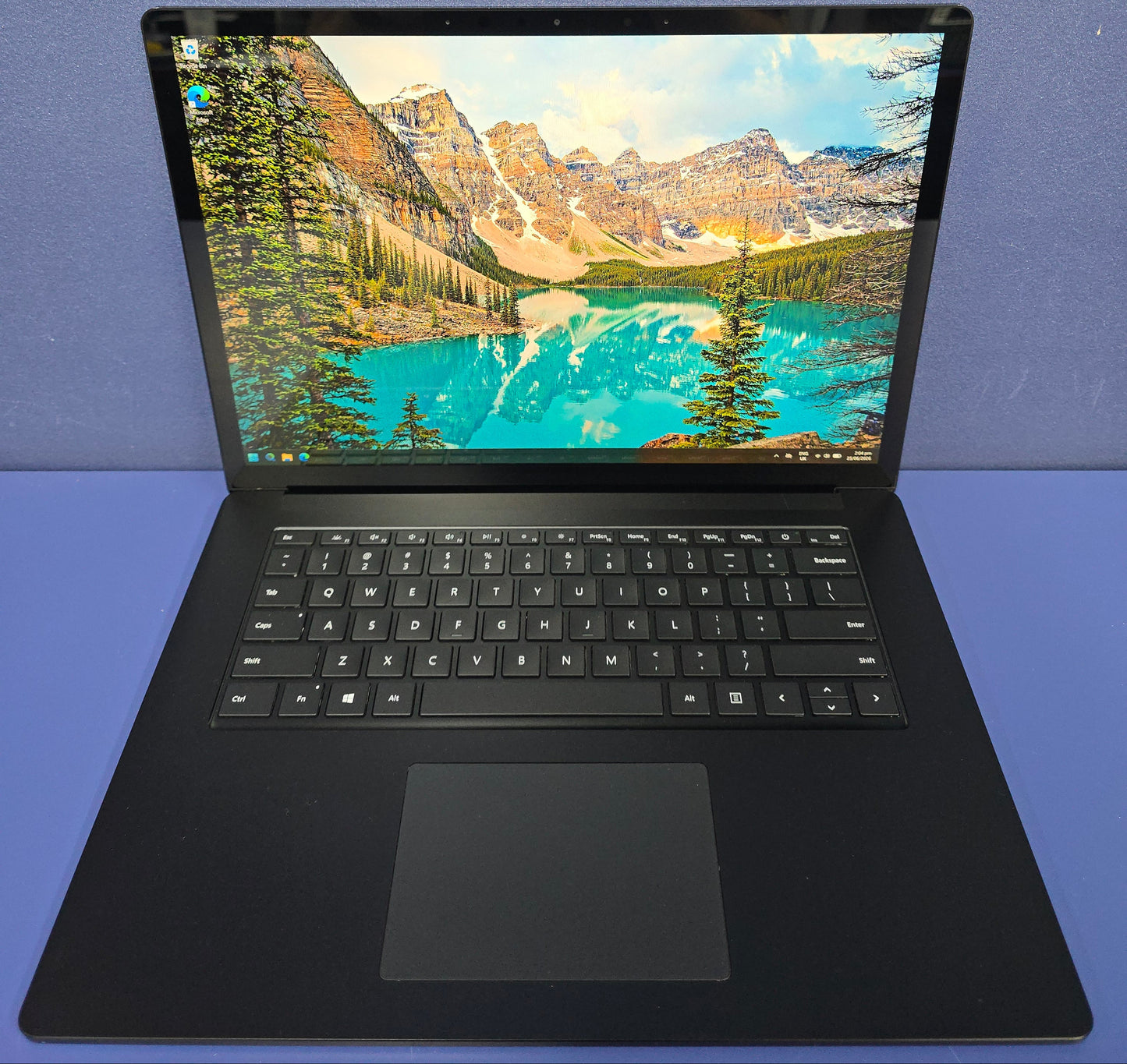 Microsoft Surface Laptop 4 - Ryzen 7 4980U - 8GB RAM - 256GB SSD - 15" 2k Touch Display - Windows 11 HProfessional