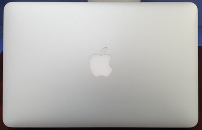 2015 A1465 Apple Macbook Air 11"